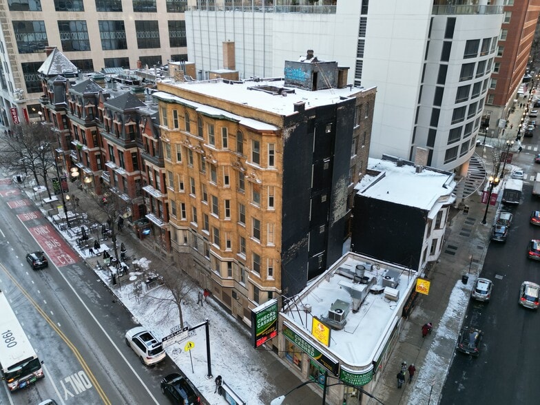 56-60 E Chicago Ave, Chicago, IL for sale - Building Photo - Image 1 of 5