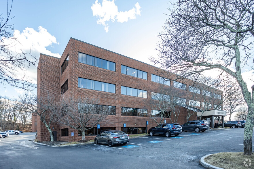 60 Walnut St, Wellesley, MA for lease - Building Photo - Image 2 of 5