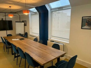 Office in Boulogne-Billancourt for lease Interior Photo- Image 1 of 5