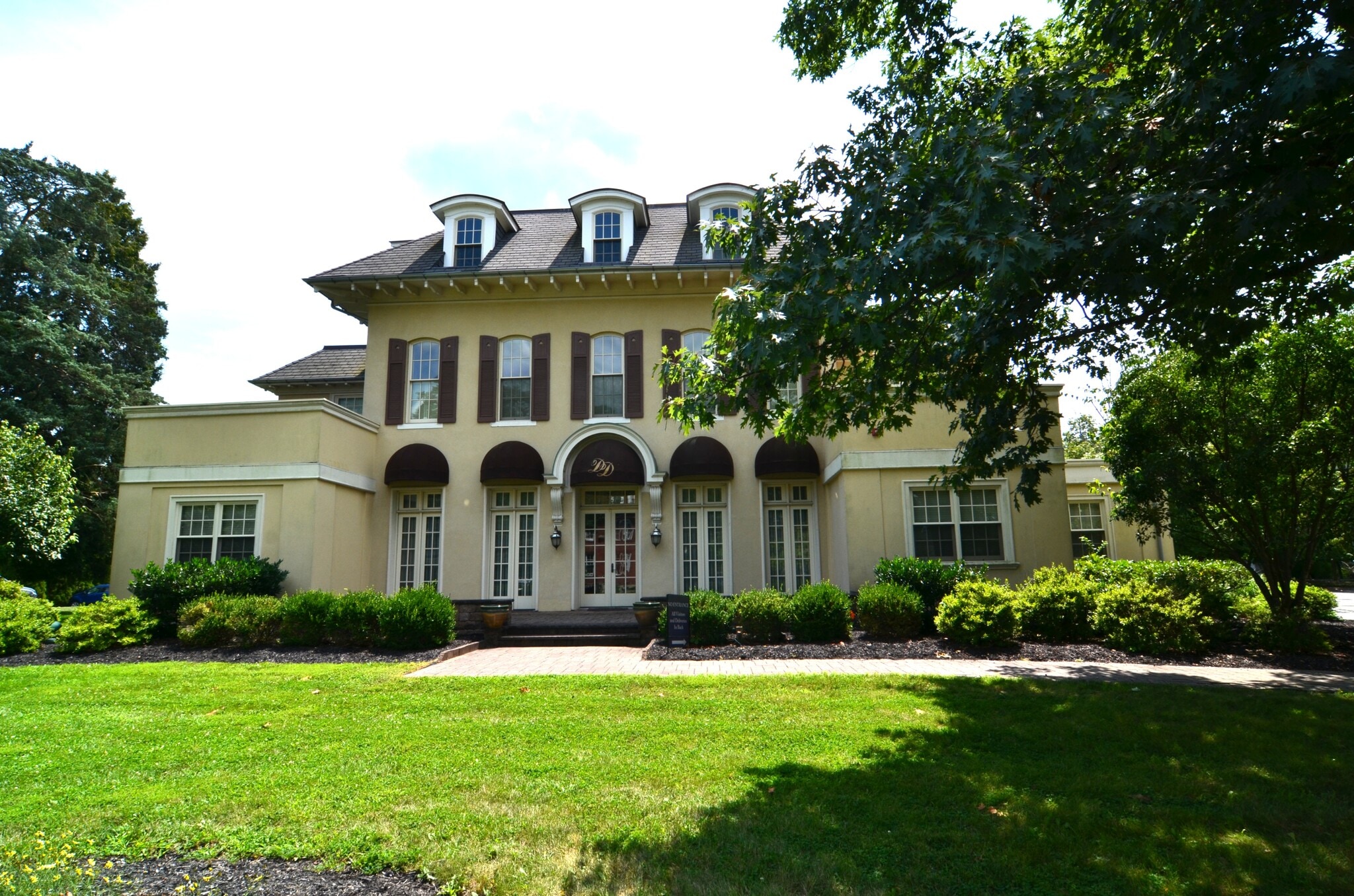 24 Mine St, Flemington, NJ à louer Photo du bâtiment- Image 1 de 7