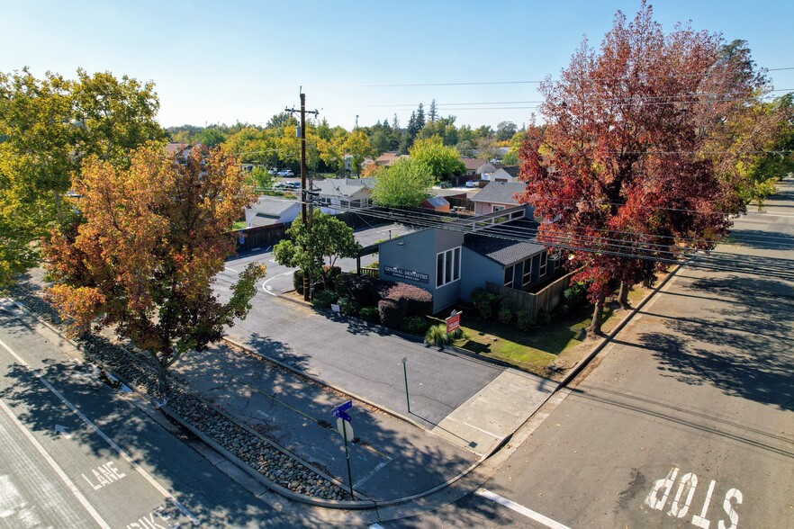 496 East Ave, Lincoln, CA à vendre - Photo principale - Image 1 de 22