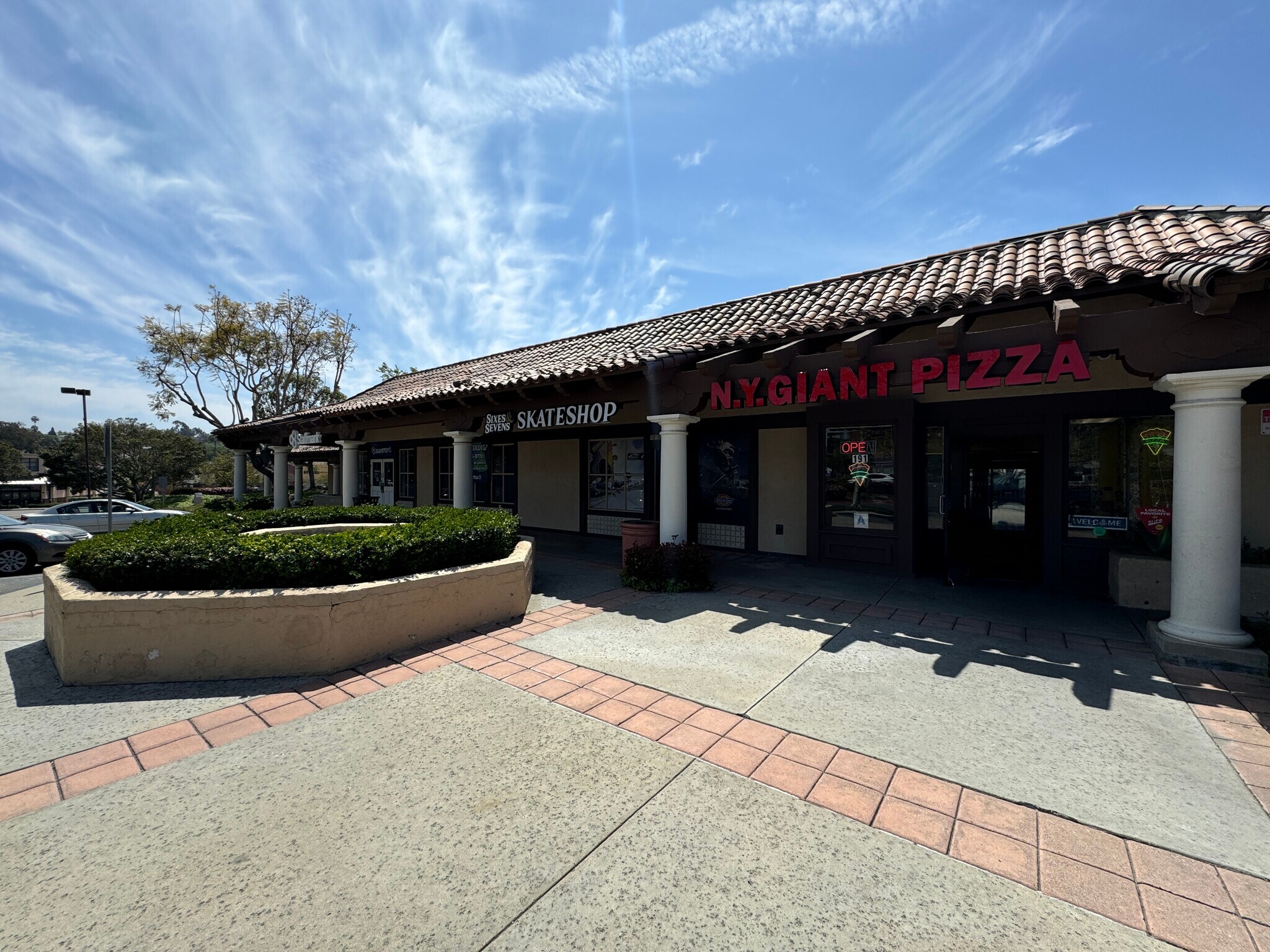 4170 Oceanside Blvd, Oceanside, CA à louer Photo du bâtiment- Image 1 de 4