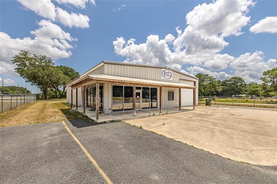 414 E Jl Tyre St, Screven, GA à vendre - Photo du bâtiment - Image 3 de 20