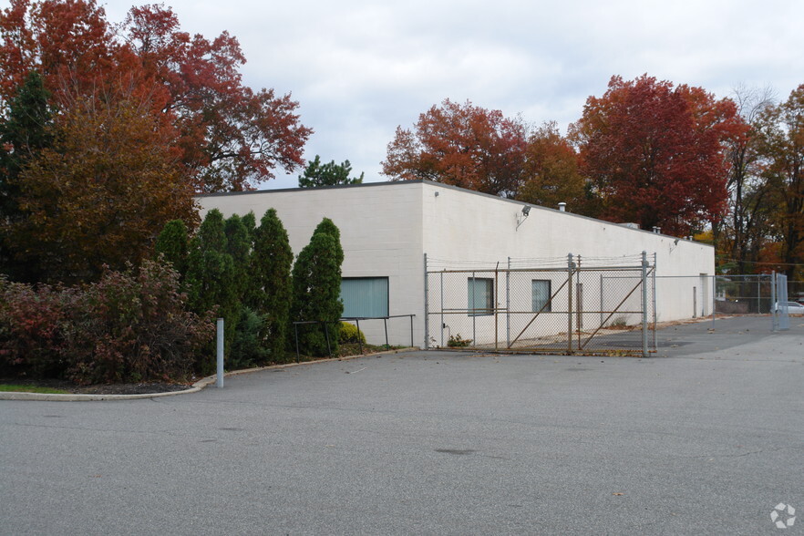 1253 New Market Ave, South Plainfield, NJ for lease - Building Photo - Image 2 of 4