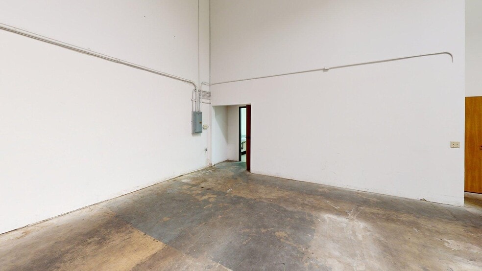 370 Amapola Ave, Torrance, CA à louer - Photo du bâtiment - Image 3 de 16