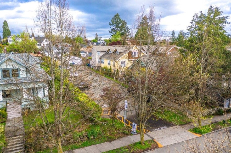 5420 California Ave SW, Seattle, WA for sale - Aerial - Image 3 of 7