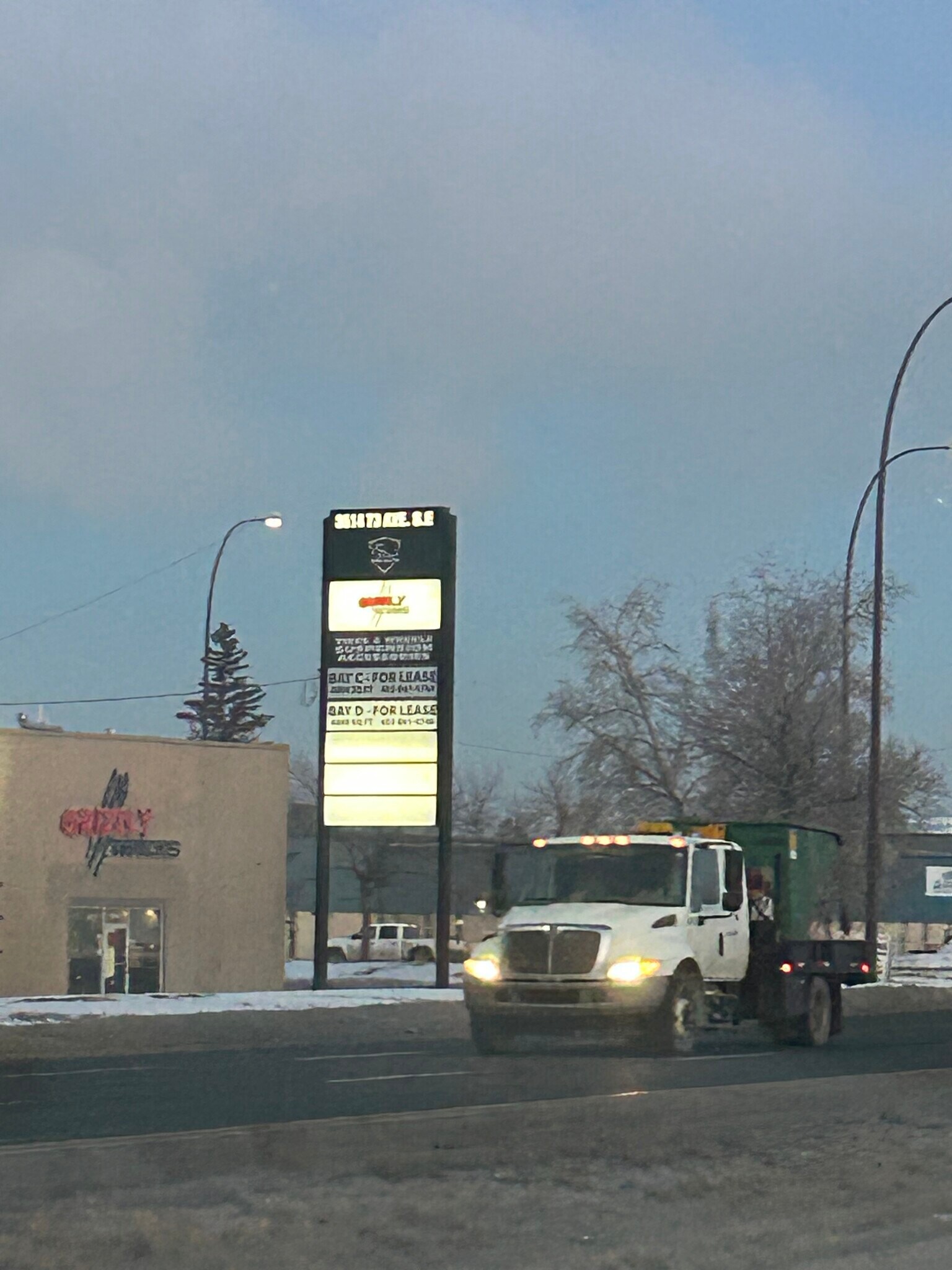 3514 73rd Ave SE, Calgary, AB à vendre Photo du bâtiment- Image 1 de 1