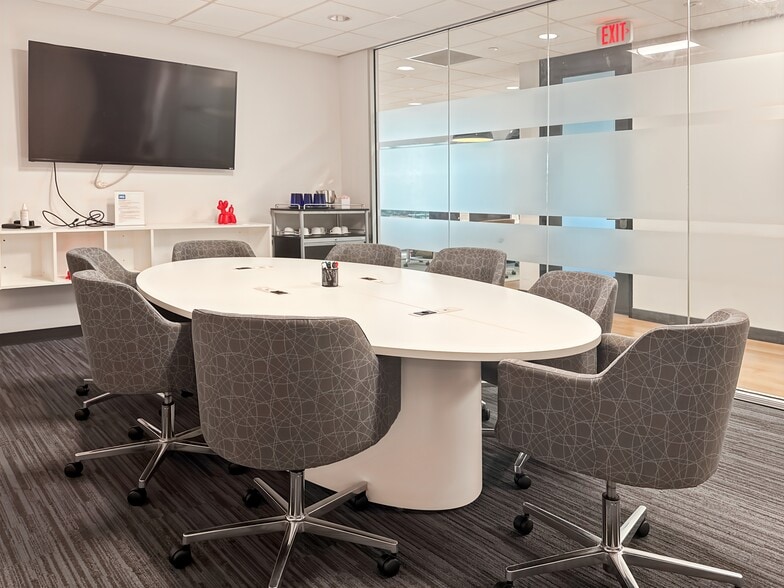 201 St. Charles Ave, New Orleans, LA for lease - Interior Photo - Image 3 of 63