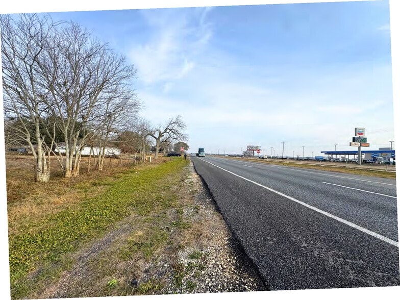 24811 N Highway 6, Hempstead, TX for sale - Building Photo - Image 3 of 14