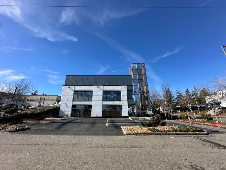 13433 NE 20th St, Bellevue, WA à louer - Photo du bâtiment - Image 3 de 17