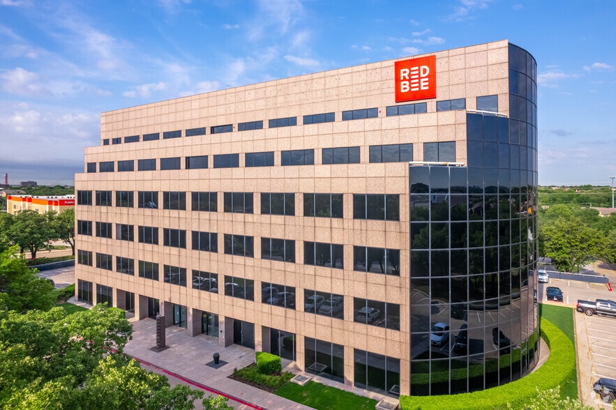 1901 N State Highway 360, Grand Prairie, TX for lease - Building Photo - Image 1 of 10