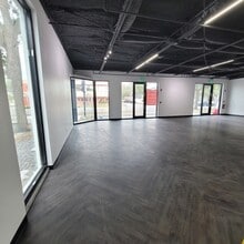 6124 Central Ave, Saint Petersburg, FL for lease Interior Photo- Image 1 of 3