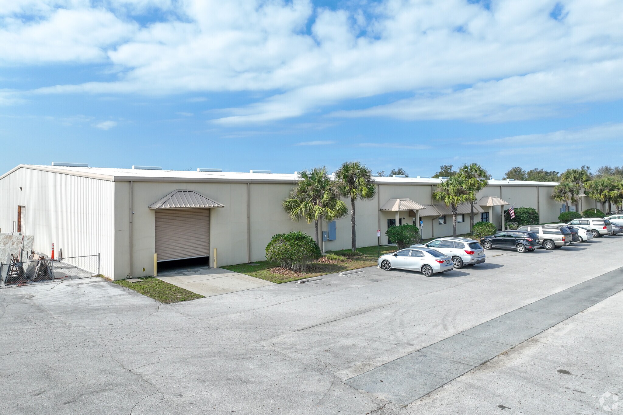 520 W Orange Blossom Trl, Apopka, FL à vendre Photo du bâtiment- Image 1 de 12