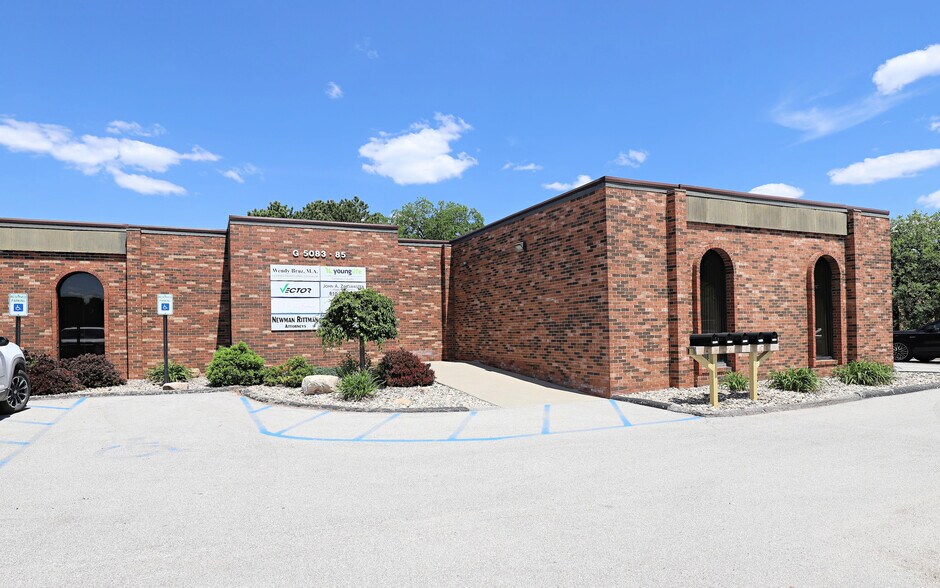 5083-5085 Miller Rd, Flint, MI à vendre - Photo du bâtiment - Image 1 de 8