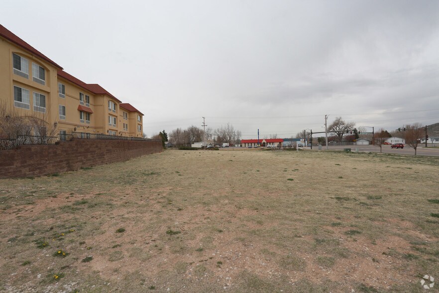 1420 Cascade Ave, Loveland, CO à vendre - Photo du bâtiment - Image 2 de 2