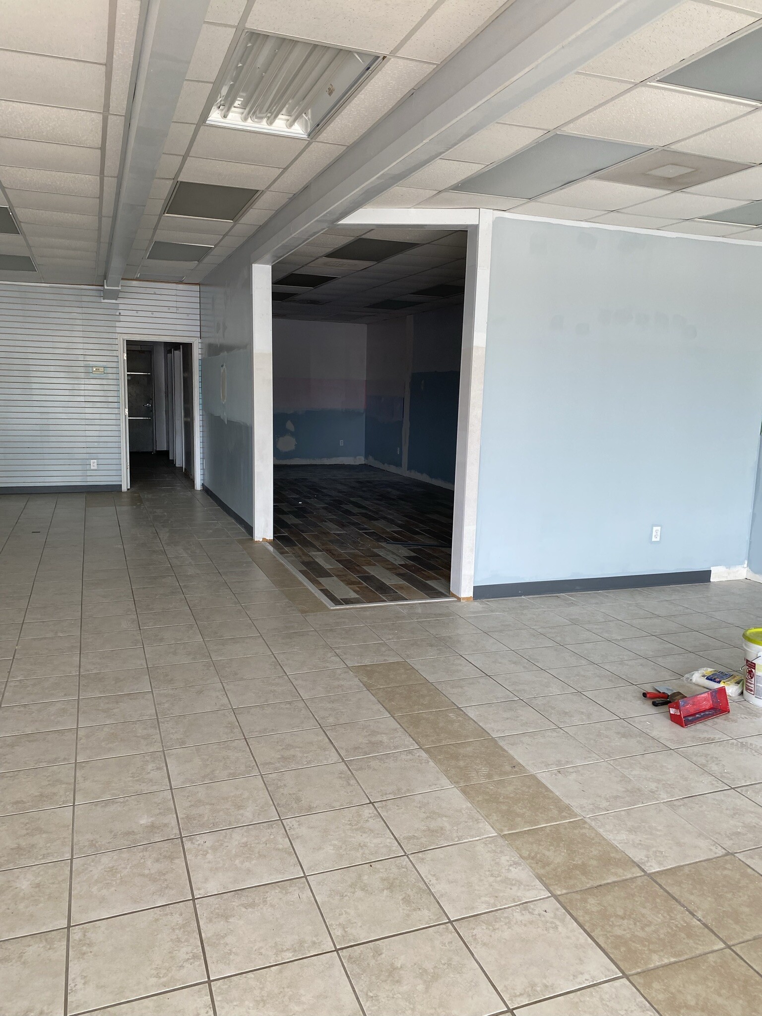 2485 N Columbia St, Milledgeville, GA for lease Interior Photo- Image 1 of 1