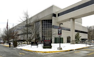 Plus de détails pour 1 Teleport Dr, Staten Island, NY - Bureau/Médical à louer