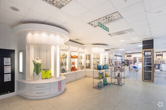 11 Strait Bargate, Boston for lease Interior Photo- Image 1 of 7