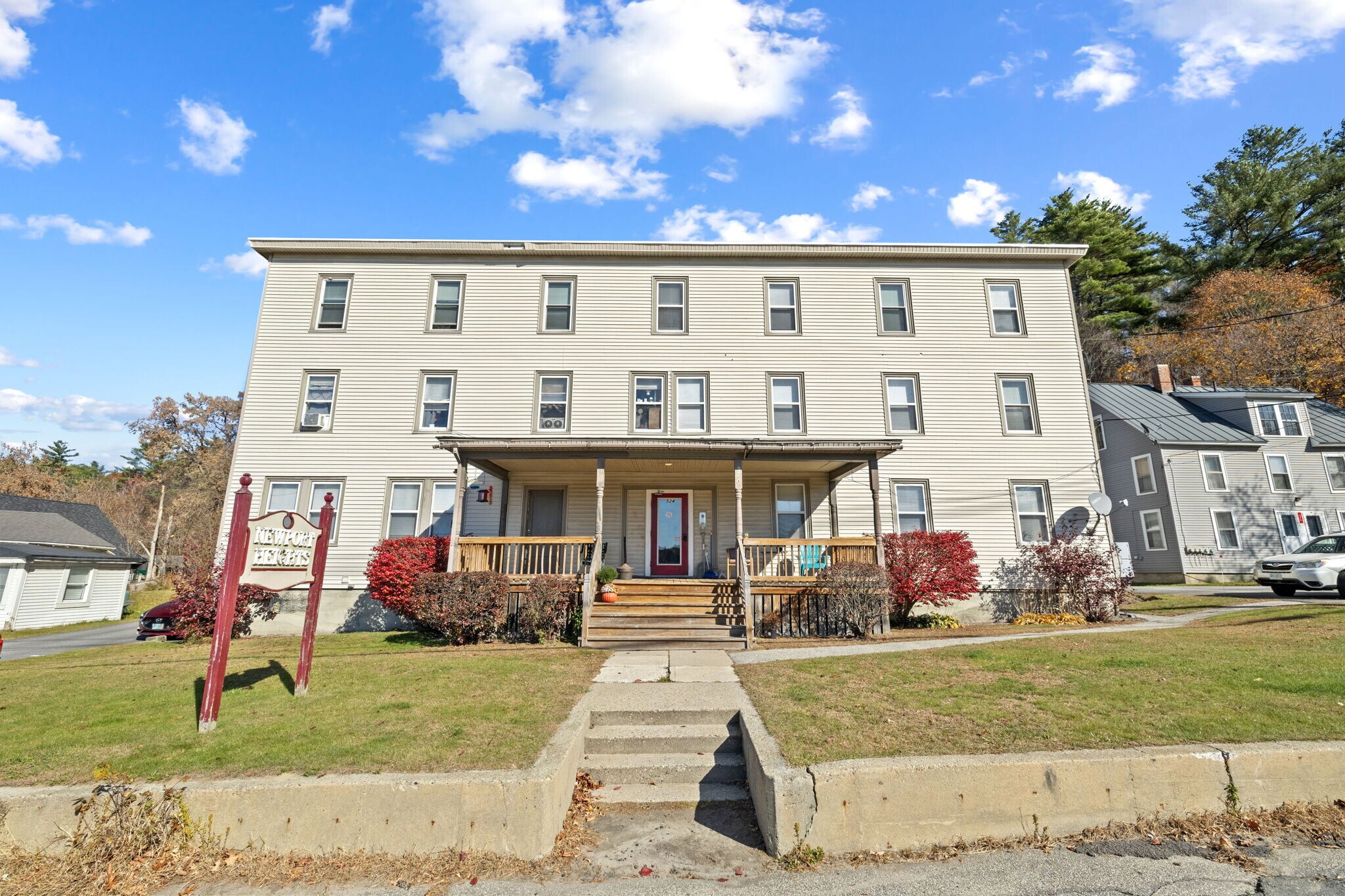 524 Sunapee St, Newport, NH à vendre Photo principale- Image 1 de 20