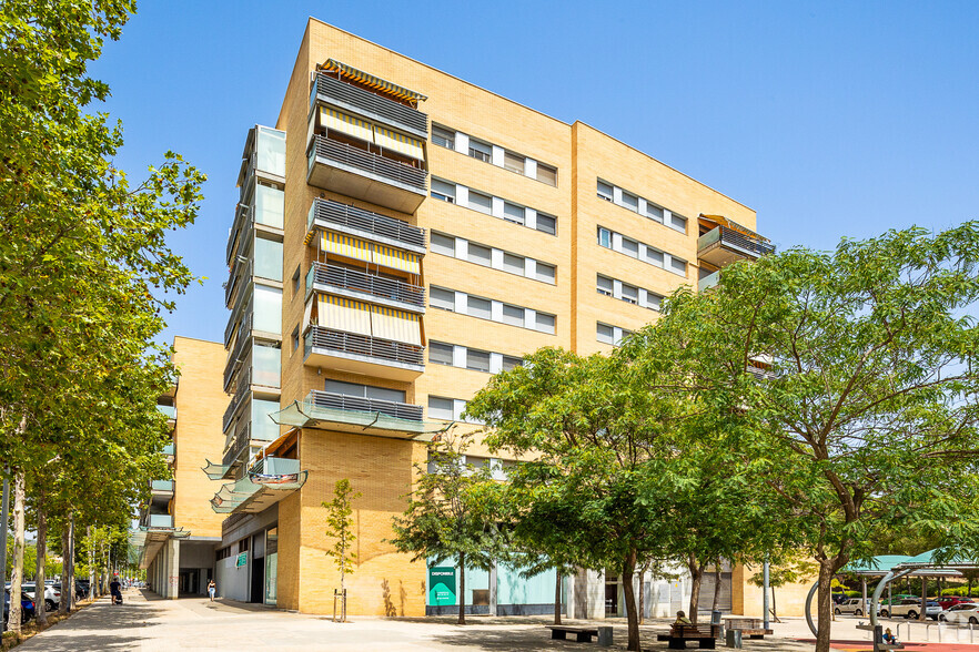 Avinguda De Llorenç Puig Tomàs, Viladecans, Barcelona for lease - Primary Photo - Image 1 of 2