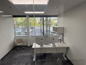 380 Stevens Ave, Solana Beach, CA for lease Interior Photo- Image 2 of 9