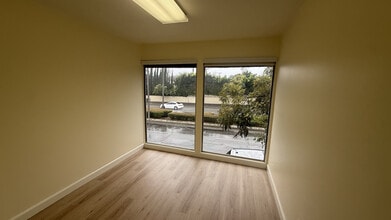 416 S Rosemead Blvd, Pasadena, CA à louer Photo intérieure- Image 2 de 3