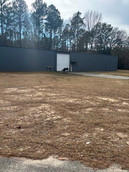 12111 Henry St, Claxton, GA for sale - Building Photo - Image 2 of 9