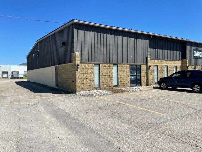 Plus de détails pour 576 Elgin St, Brantford, ON - Industriel à louer