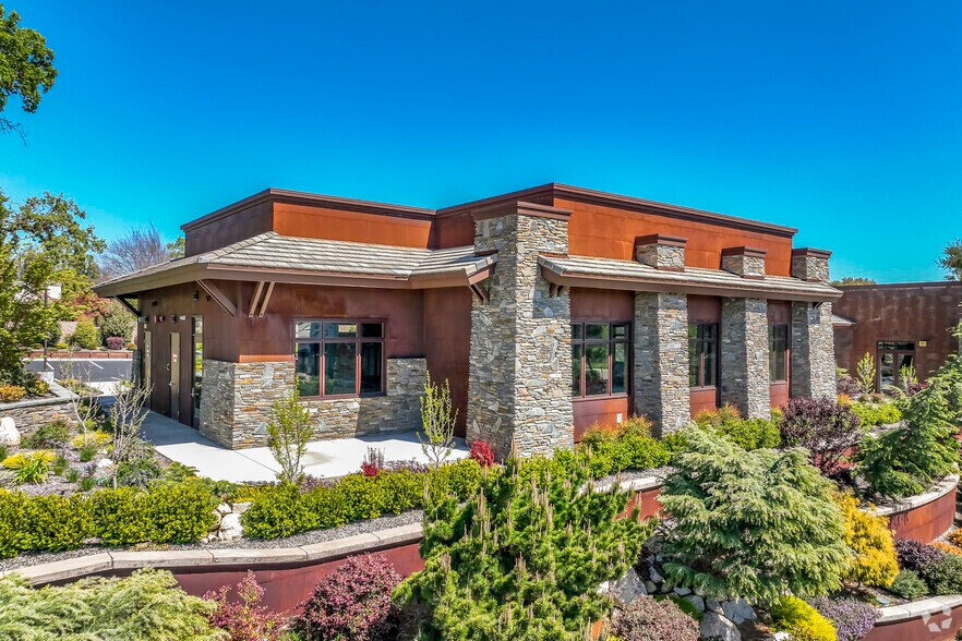 8505 Berg St, Granite Bay, CA à louer - Photo du bâtiment - Image 1 de 7