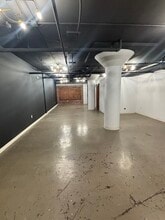 3829-3835 Main St, Kansas City, MO for lease Interior Photo- Image 1 of 6