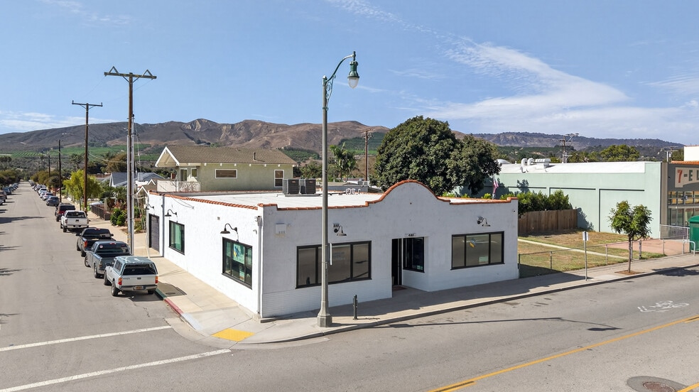 27 W Prospect St, Ventura, CA à vendre - Photo du bâtiment - Image 1 de 20