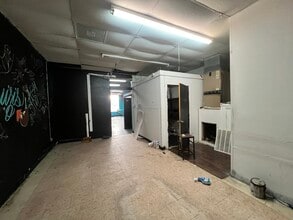 730 S Robb St, Trinity, TX à louer Photo intérieure- Image 2 de 2