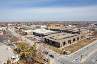 825 Rue Tecumseh, Dollard-des-Ormeaux, QC - Aerial  map view