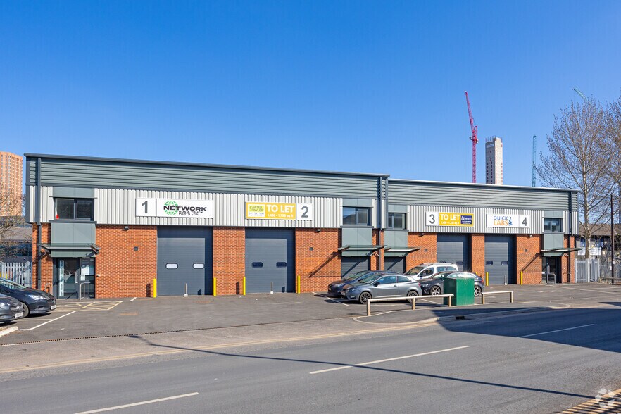 Holbeck, Leeds for lease - Building Photo - Image 3 of 5