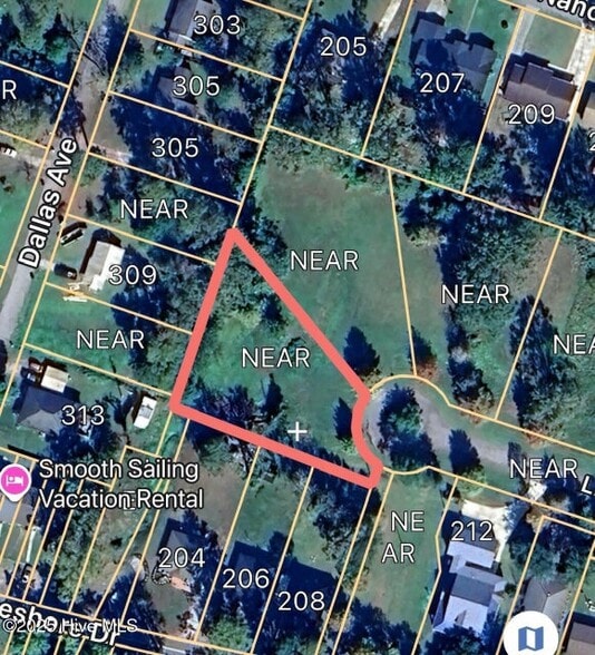 205 Nancy St, Lake Waccamaw, NC for sale - Primary Photo - Image 1 of 9