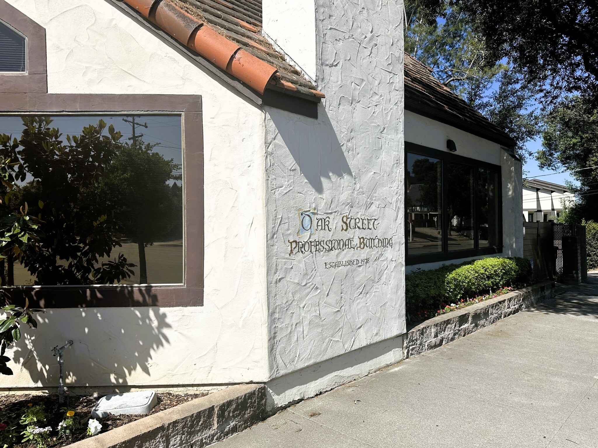 1610 Oak St, Solvang, CA for lease Interior Photo- Image 1 of 10
