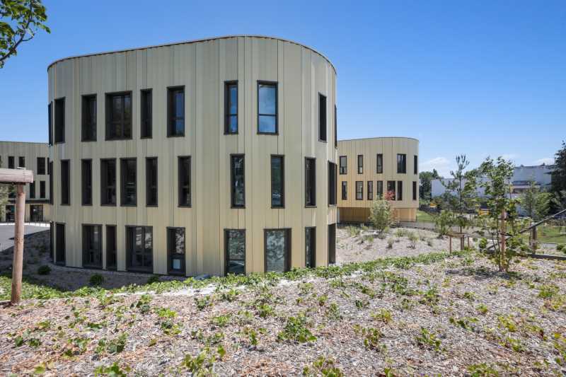 115 Rue Sans Souci, Limonest à louer - Photo du bâtiment - Image 3 de 6