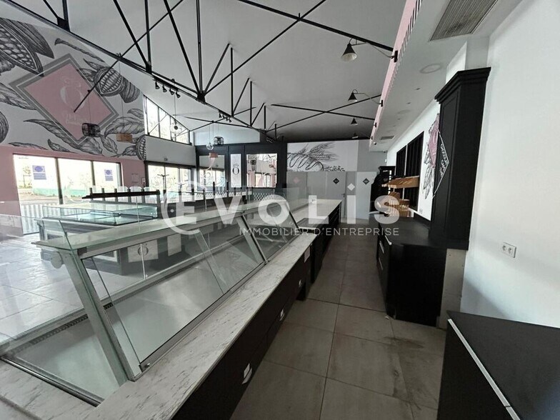 40 Avenue Du Général Leclerc, Bordeaux for lease - Interior Photo - Image 3 of 4