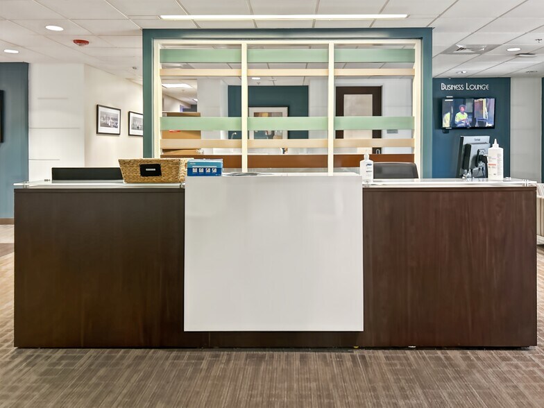 1545 crossways Blvd, Chesapeake, VA for lease - Building Photo - Image 3 of 13