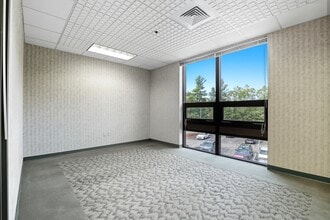 25 Manchester St, Merrimack, NH for lease Interior Photo- Image 2 of 37