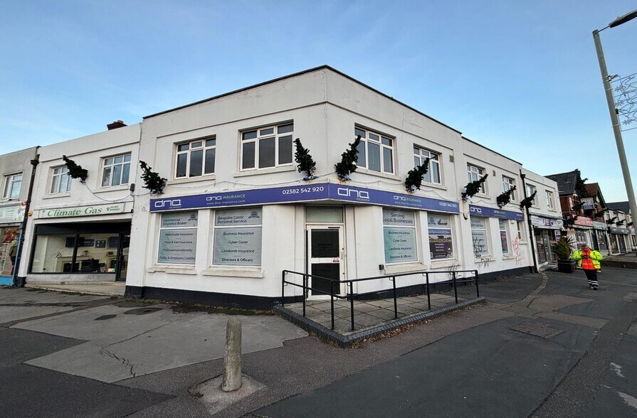 45-47 Commercial Rd, Totton à louer - Photo du bâtiment - Image 2 de 2