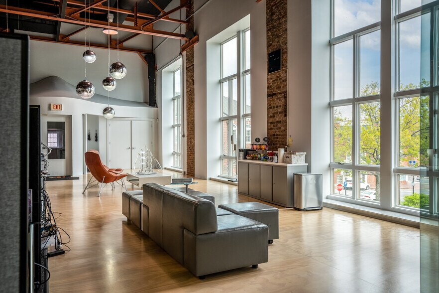 15 Green St, Newburyport, MA à louer - Photo intérieure - Image 3 de 9