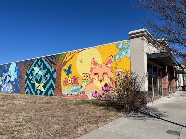 305-309 W Main St, Norman, OK for lease - Building Photo - Image 2 of 3