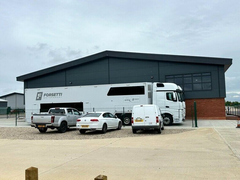 Harling Rd, Norwich à louer - Photo du bâtiment - Image 3 de 9