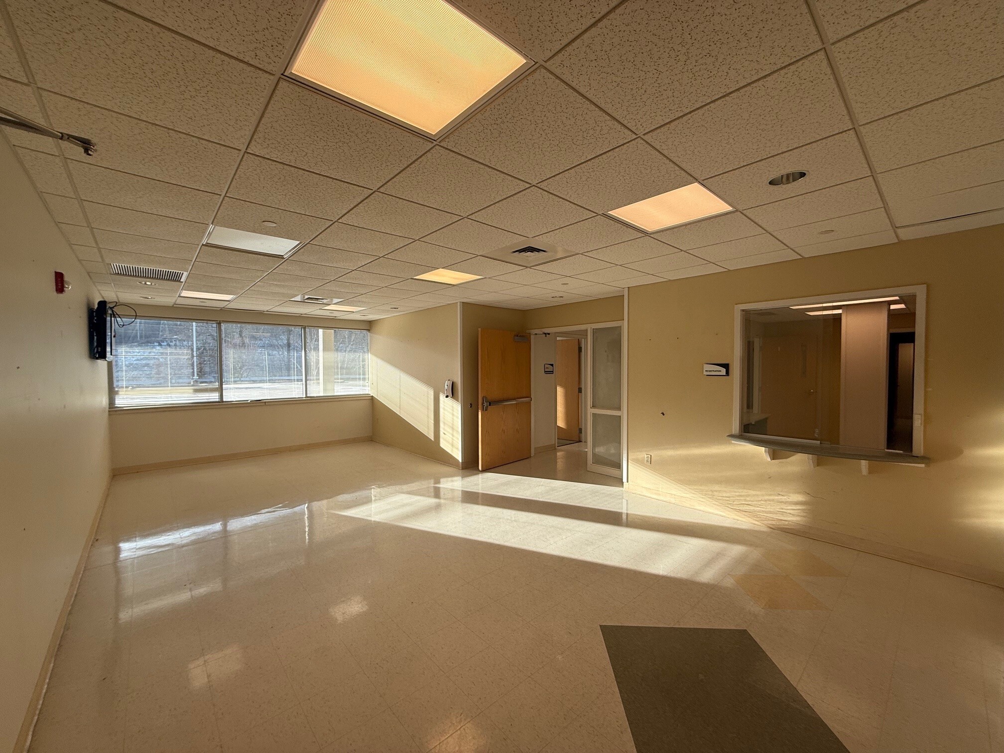 107 Mount Nebo Pointe Dr, Pittsburgh, PA for lease Interior Photo- Image 1 of 5