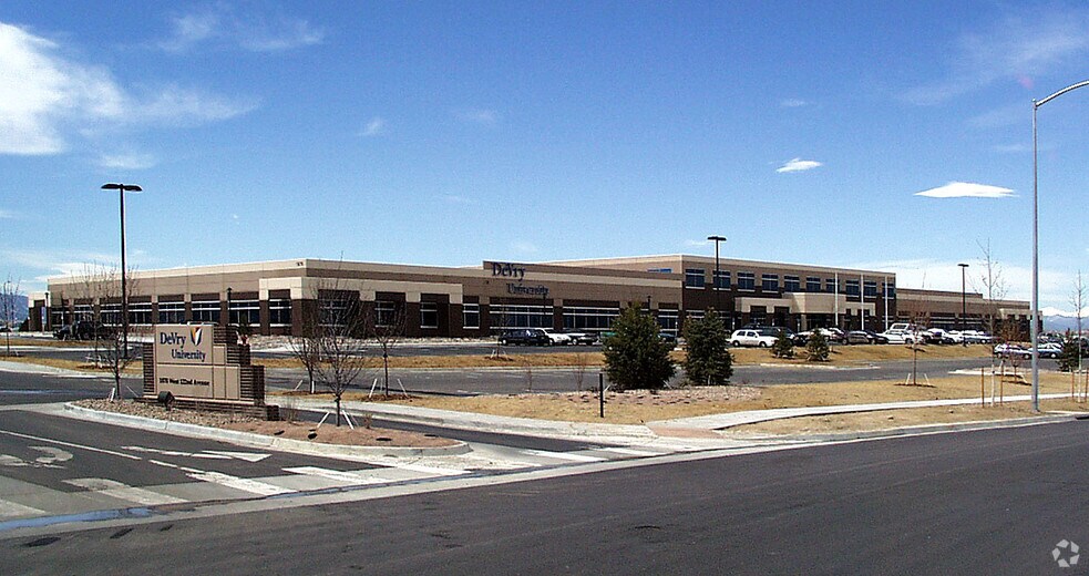 1870 W 122nd Ave, Denver, CO à louer - Photo du bâtiment - Image 2 de 4