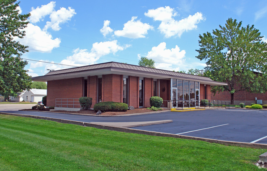 47 W Main St, New Lebanon, OH à vendre - Photo principale - Image 1 de 1