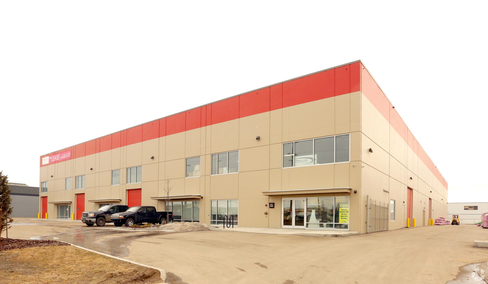 14445-14449 Yellowhead Trl NW, Edmonton, AB for sale Primary Photo- Image 1 of 1
