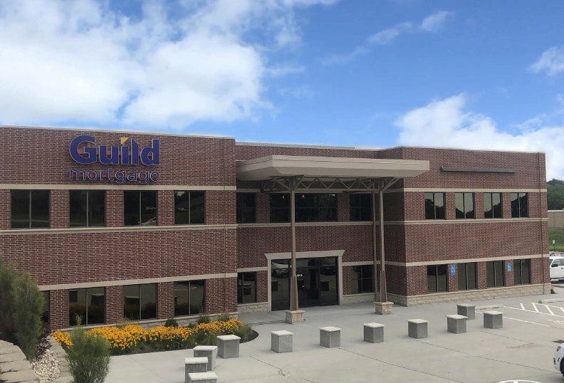 2637 S 158th Plz, Omaha, NE for lease - Building Photo - Image 1 of 31