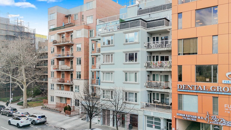 2752 Ocean Ave, Brooklyn, NY à vendre - Photo du bâtiment - Image 2 de 23